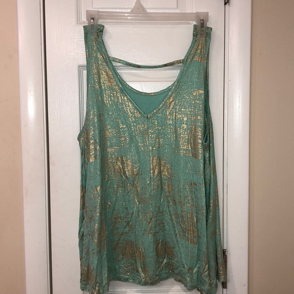 SOLD!! Beautiful Jennifer Lopez Tank Top! Size XL! - Picture 3 of 7